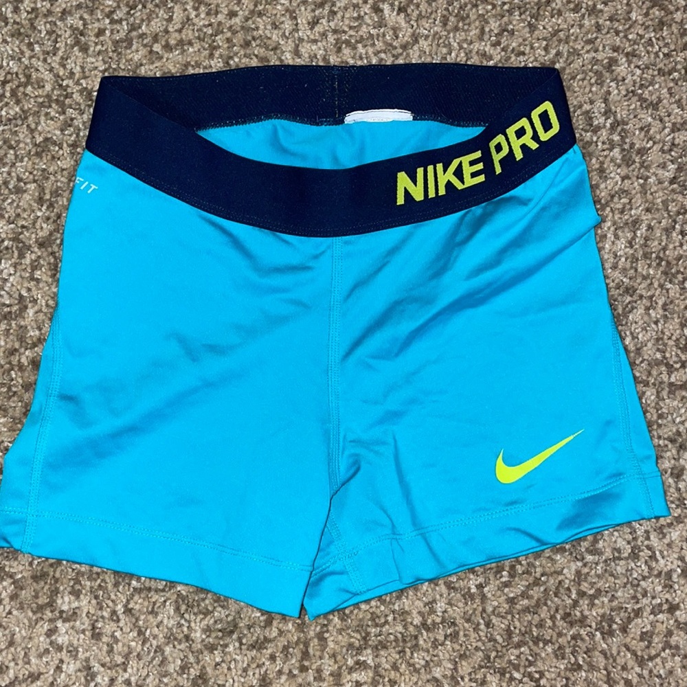 Nike spanks